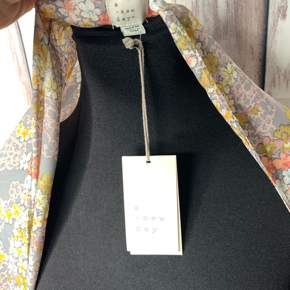 A NEW DAY floral kimono - Picture 7 of 8